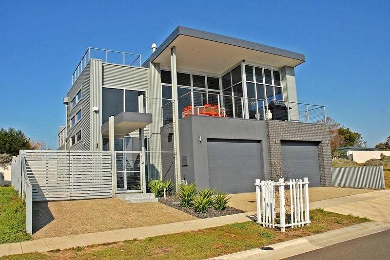 SEASIDE DREAM HOME Picture 1