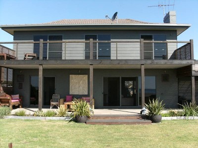 Execuitive Beach House - On The Beach - Portarlington Picture