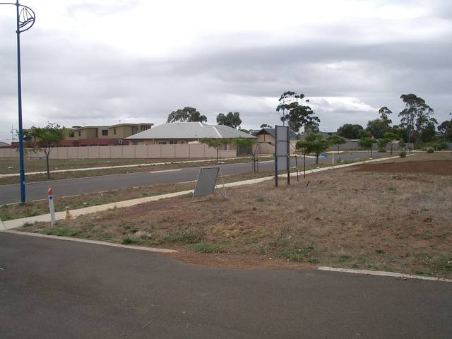 HOUSE & LAND PACKAGE $266,100 Picture 2