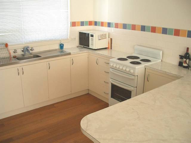 $850(H) $600(L) $190(PN) Picture