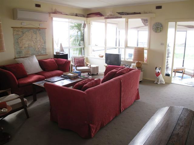 HIGH - $1300pw & $200pn
LOW - $800pw & $175pn Picture 3