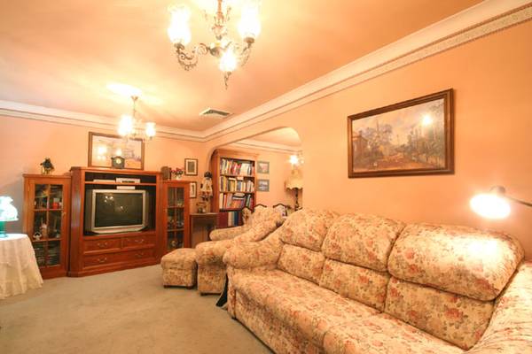 A Family Home On 828M2 Block Picture 3