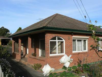 Nostalgic And Solid Double Brick Home 777M2 Block Picture Nostalgic And Solid Double Brick Home 777M2 Block Picture