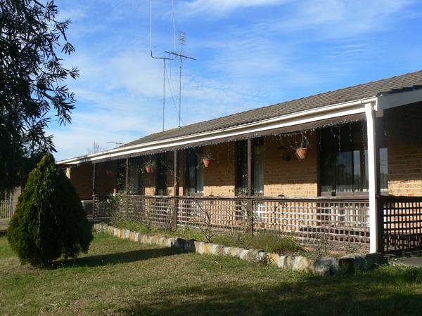 Four Bedda
Plus Development Opportunity Picture 1