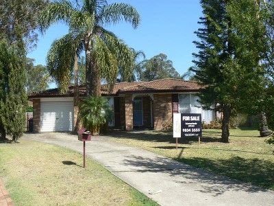 Handy Location! Picture