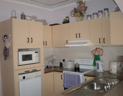 Fully Renovated 4 Bedroom Home Picture 2