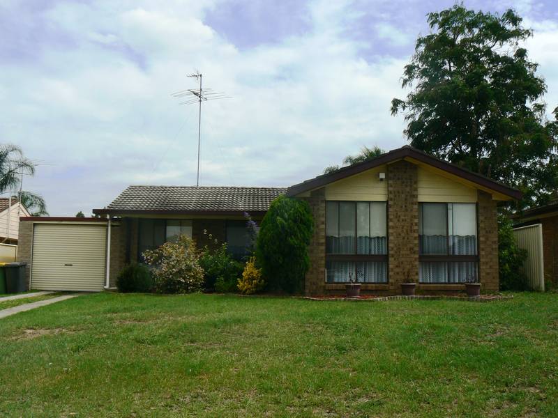 Perfect Starter in a Handy Location! Picture 1