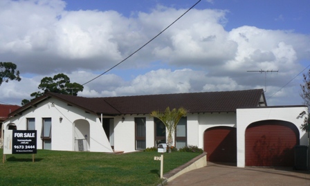 FAMILY HOME AND TRADESMAN DELIGHT Picture 1