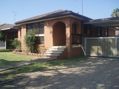 Three bedroom bick home Picture Three bedroom bick home Picture