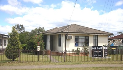 LARGE FAMILY HOME Picture