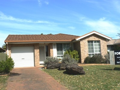 PRESENTABLE, COMFORTABLE AND COSY Picture PRESENTABLE, COMFORTABLE AND COSY Picture