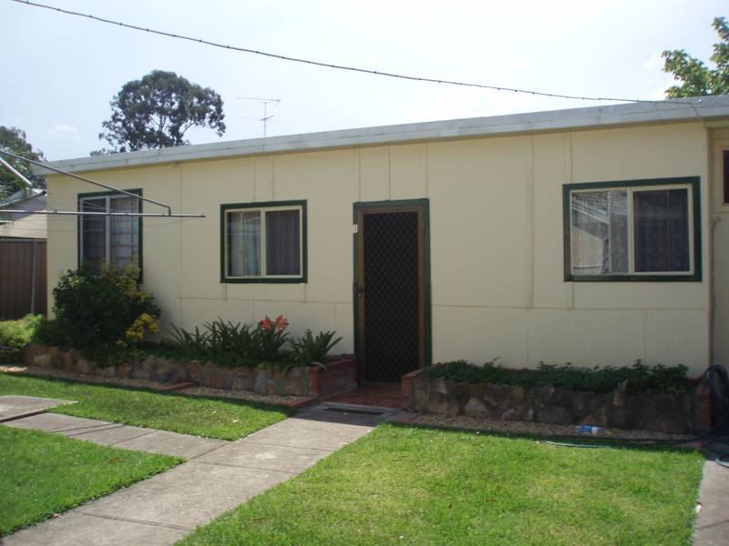 One bedroom granny flat Picture 1