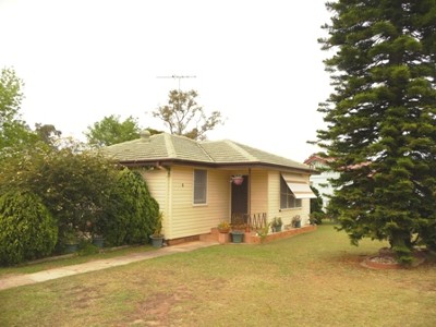 FIRST HOME BUYERS AND INVESTORS DELIGHT Picture FIRST HOME BUYERS AND INVESTORS DELIGHT Picture