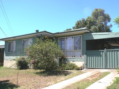 ROOMY AND COMFORTABLE
4 BEDDA ) Picture