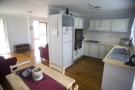 A LARGE 4 BEDDA FOR THE LARGER FAMILY Picture 3