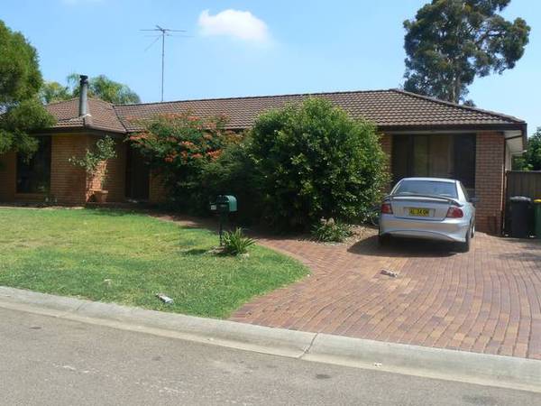 Large 4 Bedroom Picture 1