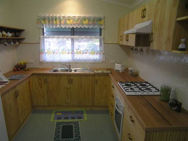 NEAT AS A PIN Picture 2