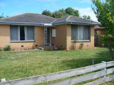 FABULOUS FAMILY HOME IN SPRINGVALE! Picture