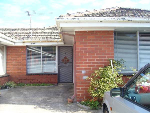 IDEAL SPRINGVALE CENTRAL INVESTMENT! Picture 1