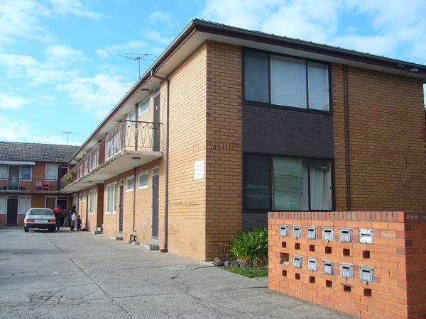 GOLDEN INVESTMENT!! Picture 1