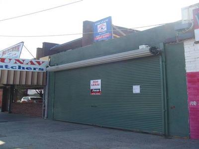 JUST RIGHT IN SPRINGVALE LOCATION!! Picture