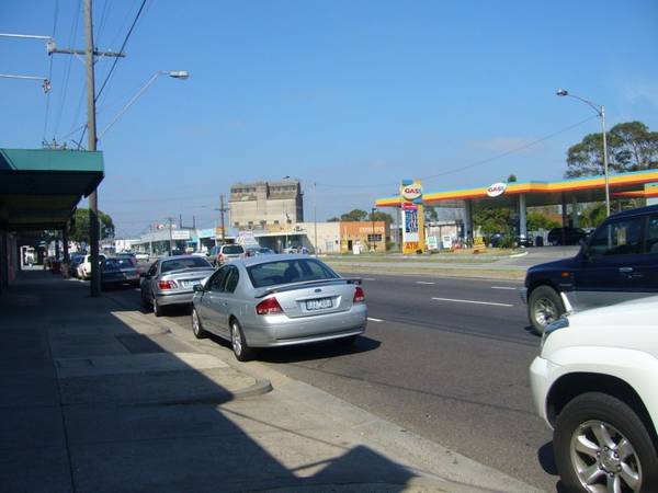 JUST RIGHT IN SPRINGVALE LOCATION!! Picture 2