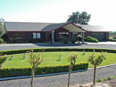 Akona Homestead Picture