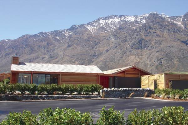 Living At Jacks Point Picture 3