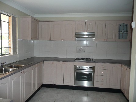 TOP FLOOR FRONT Picture