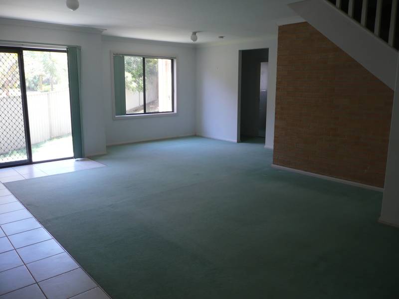 COMFORTABLE LIVING INVESTMENT OPPORTUNITY Picture 3