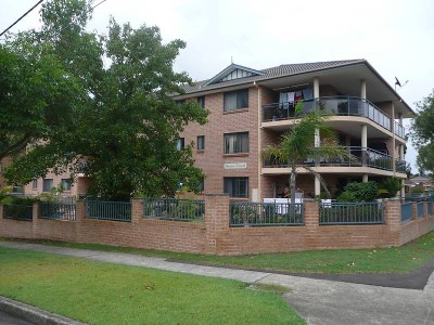 TOP FLOOR
SPECTACULAR Picture