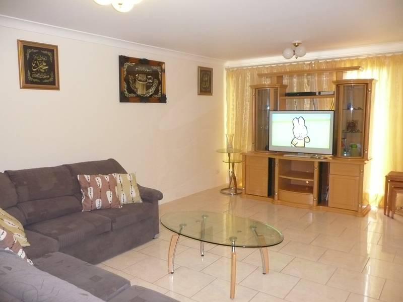 GENTLEMEN... START
YOUR ENGINES... Picture 2