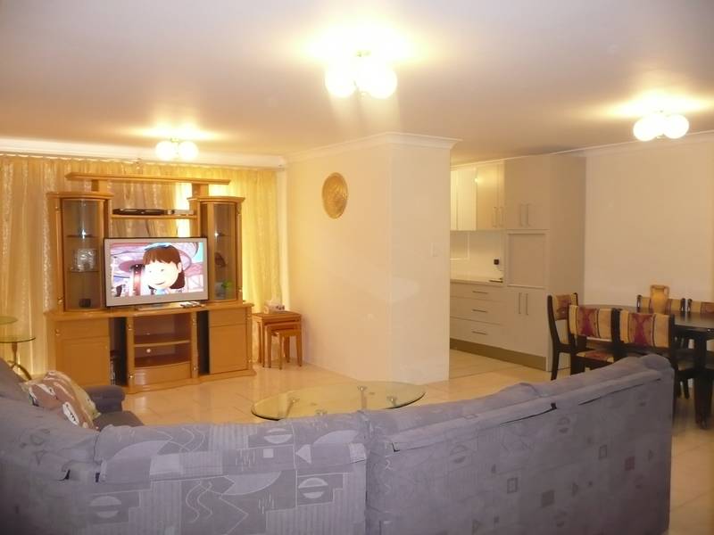 GENTLEMEN... START
YOUR ENGINES... Picture 3