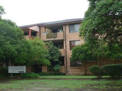 WALK TO STATION Picture