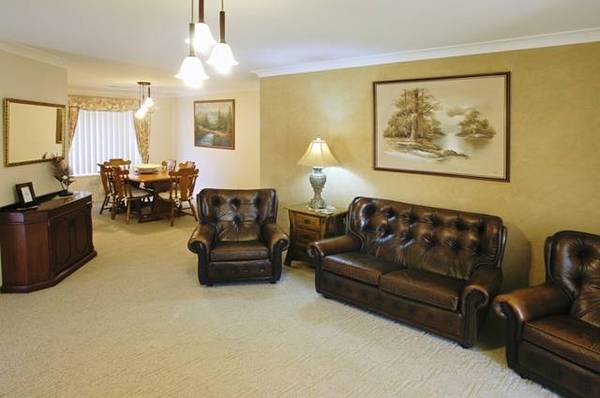 "Room For All Your Toys" Picture 3