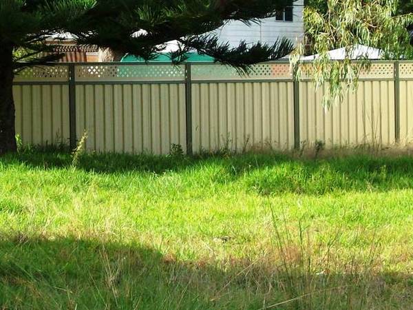 LEVEL LAND Picture 1