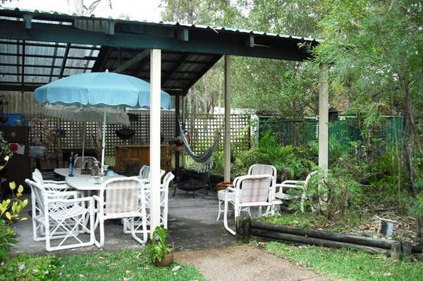 Peaceful, private and plenty of potential Picture 3