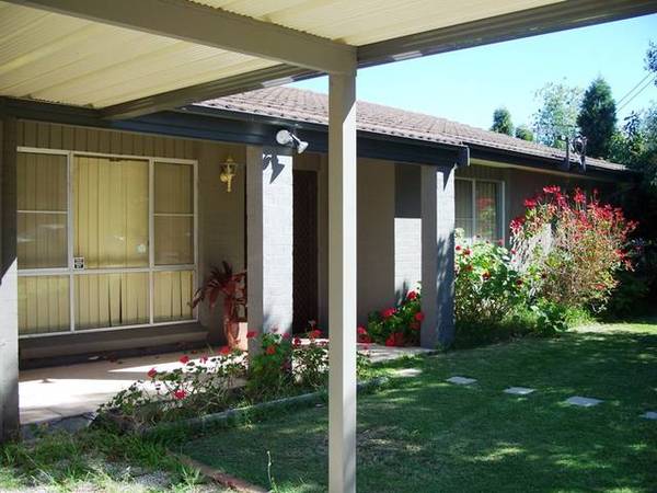 Lovely Home up for Adoption Picture 1