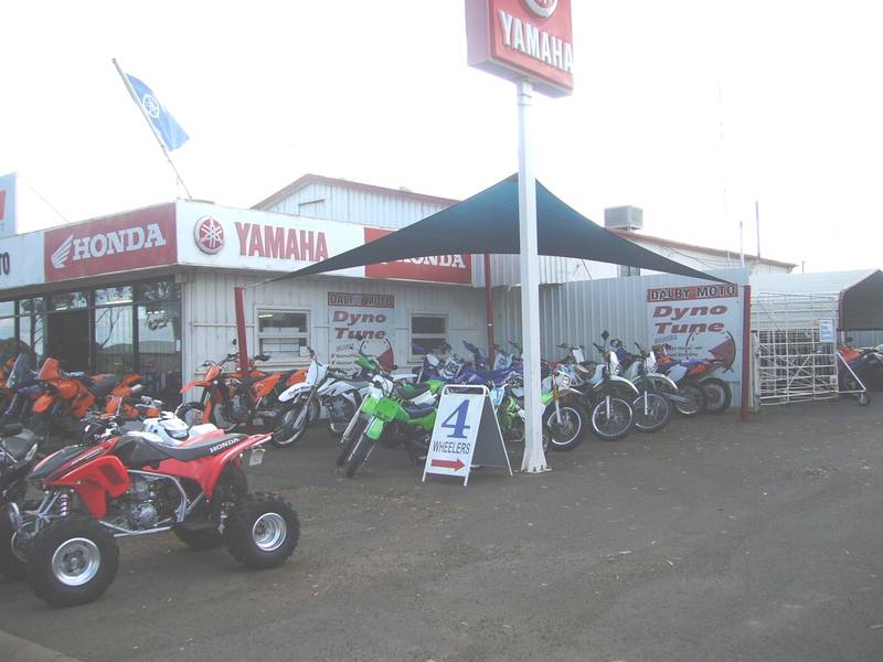 SHOWROOM AND WORKSHOPS COMBINATION Picture 2