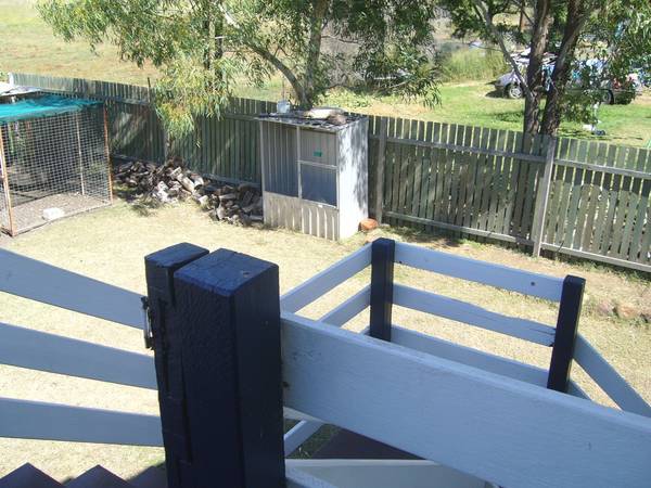 AN UPPER VIEW Picture 3