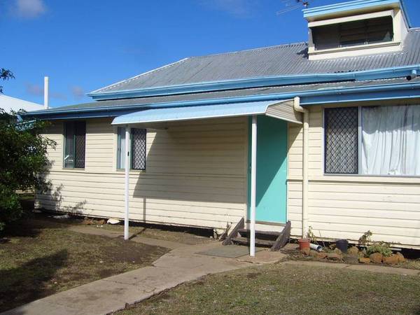 TRIPLE TREAT Picture