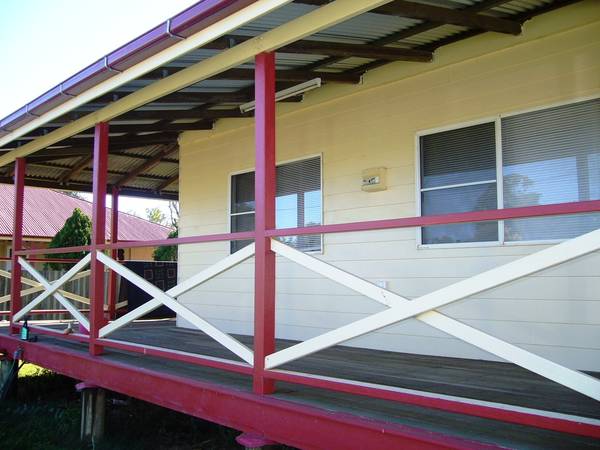 A CENTRE POINT Picture