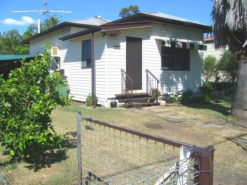 BECKONS TO BUY Picture 3