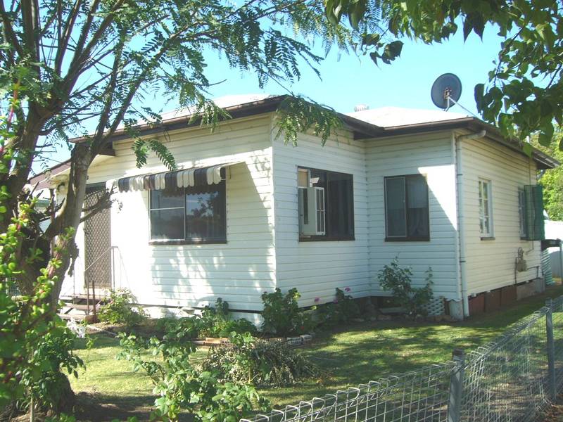 BECKONS TO BUY Picture 1