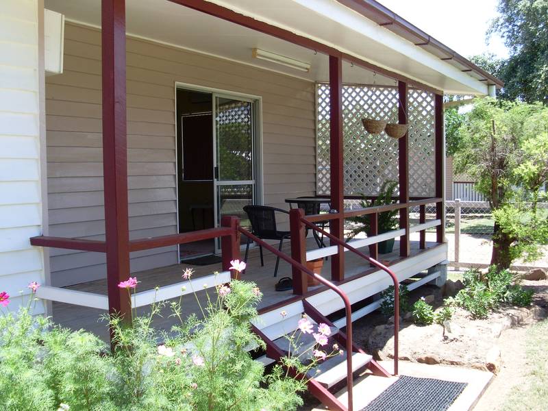 A GEM IN WEST DALBY Picture 3