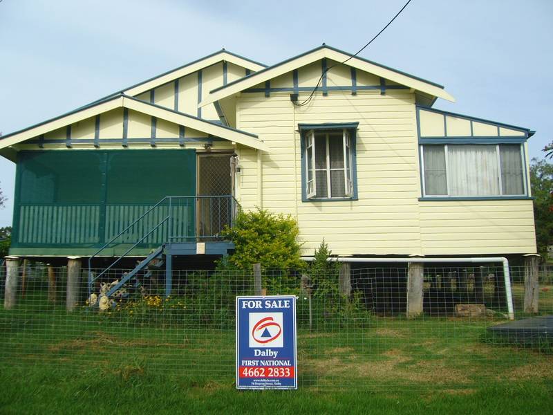 FRONT ROW SEATS Picture 1