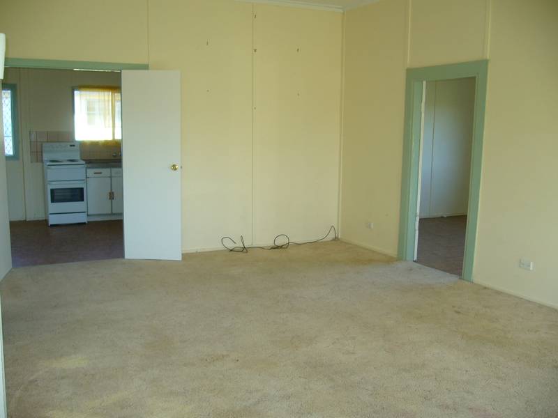 Large Family Home Picture Large Family Home Picture