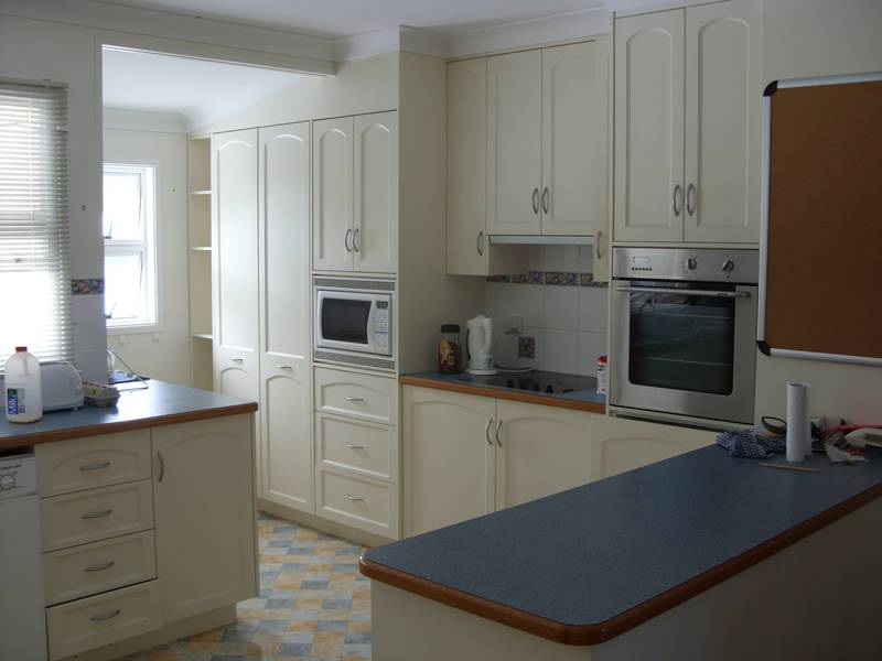 Large home close to town. Picture 2