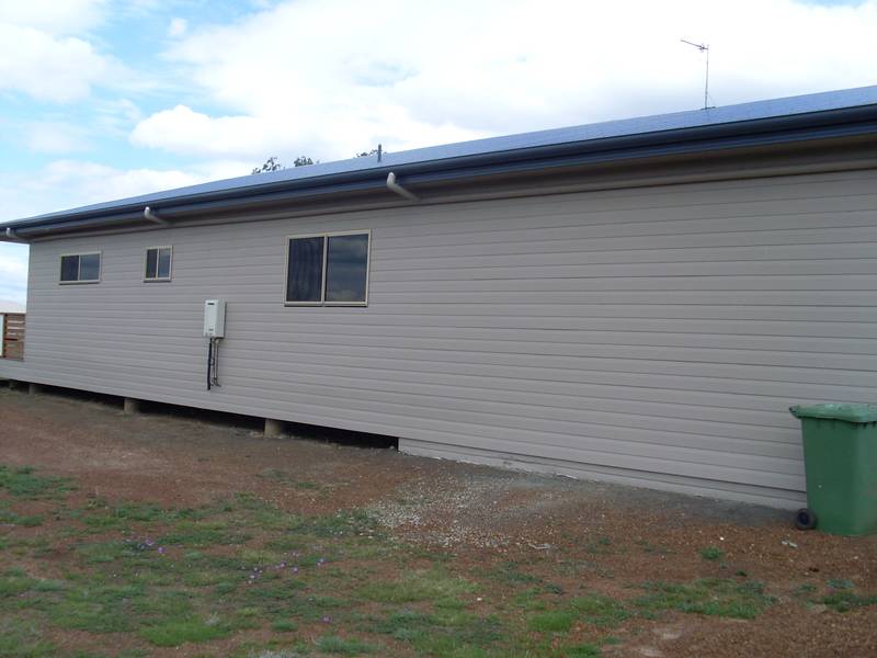 A SIMPLY OUTSTANDING PROPERTY Picture 3