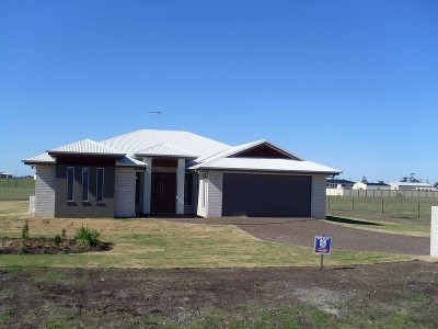 BRAND NEW BRICK HOME IN KINGSTON PARK Picture